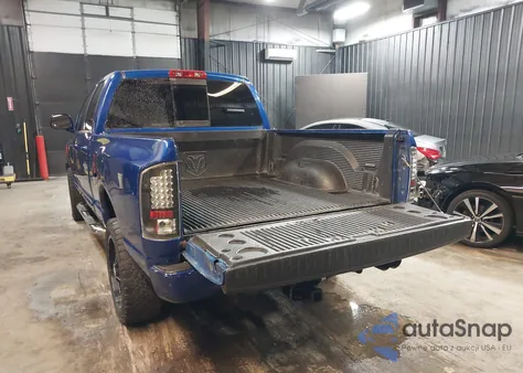 2007 Dodge Ram 1500 Slt/Trx4 Off Road/Sport z USA, uszkodzony, nr VIN 1D7HU182X7S120637